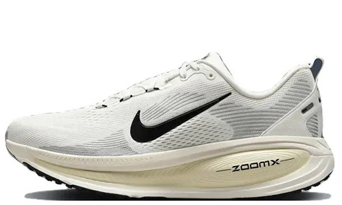 Nike Vomero 18 Summit Coconut Milk